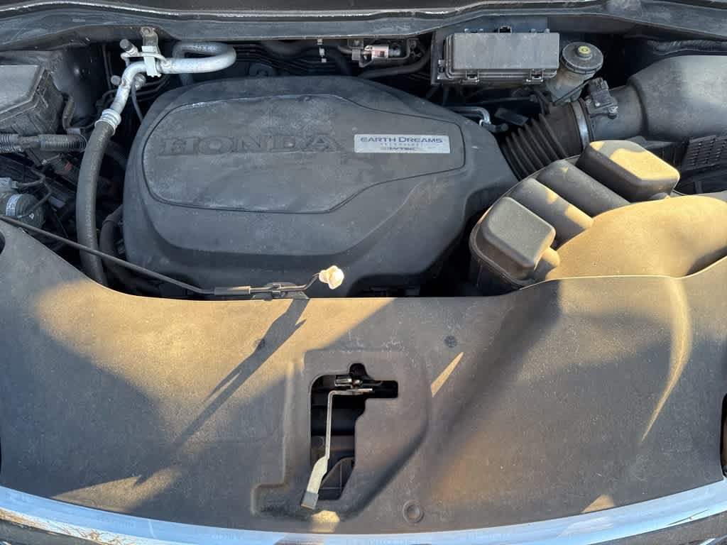 Thumbnail: 2016 Honda Pilot - 22