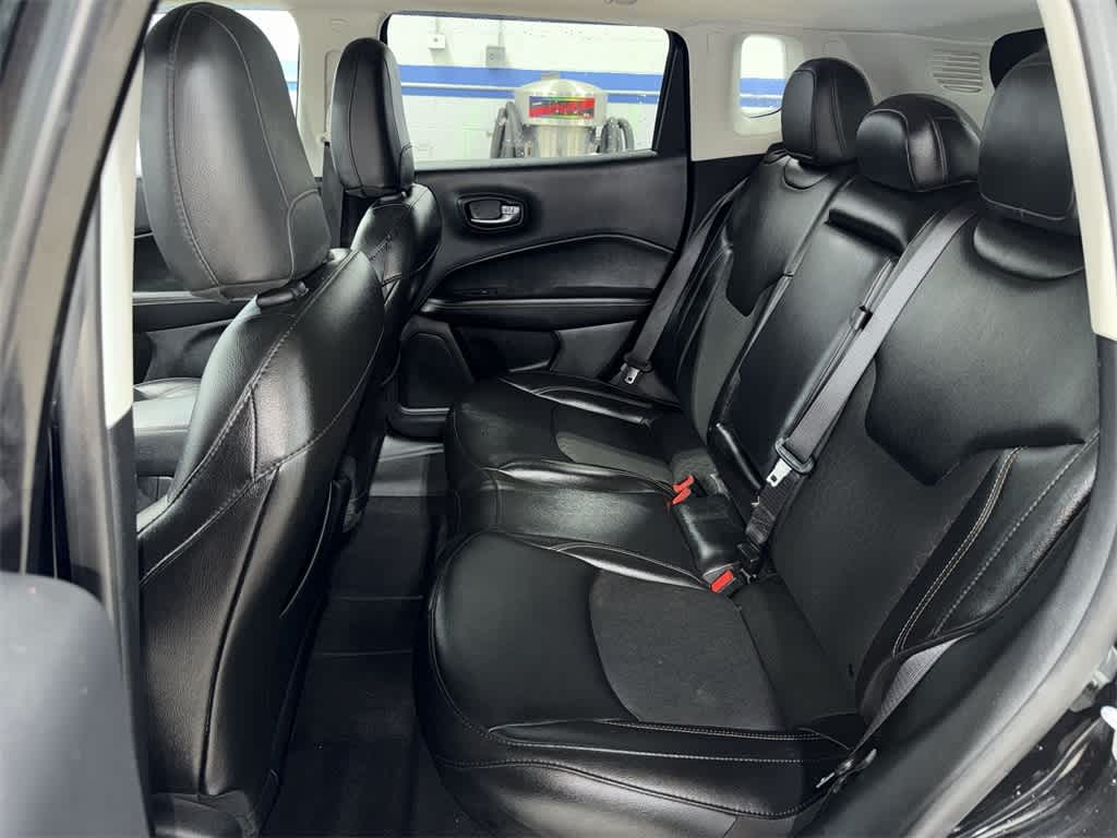 Thumbnail: 2020 Jeep Compass - 17