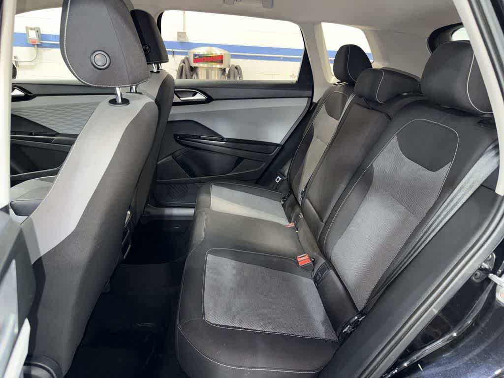 Thumbnail: 2023 Volkswagen Taos - 17