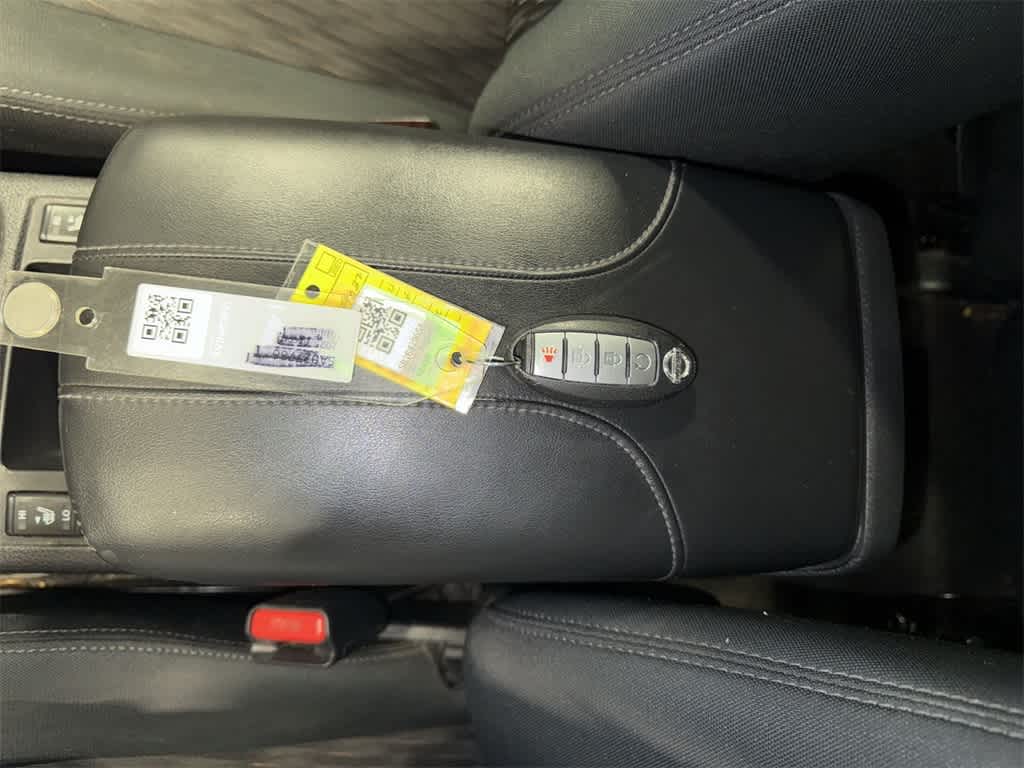 Thumbnail: 2017 Nissan Rogue - 31