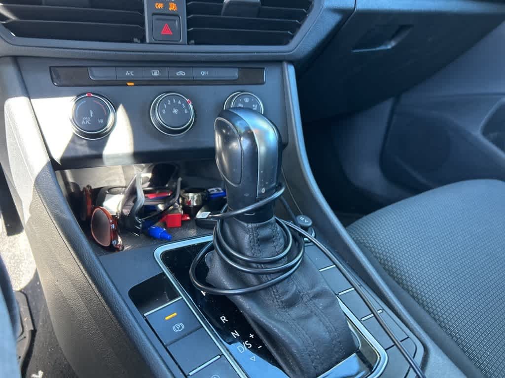 Thumbnail: 2019 Volkswagen Jetta - 7