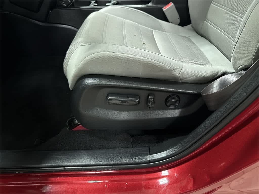 Thumbnail: 2022 Honda CR-V - 23