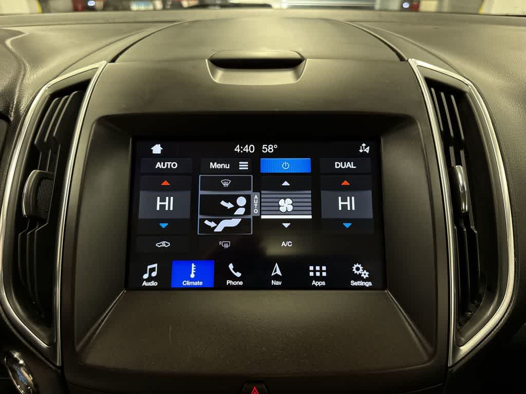 Thumbnail: 2019 Ford Edge - 22