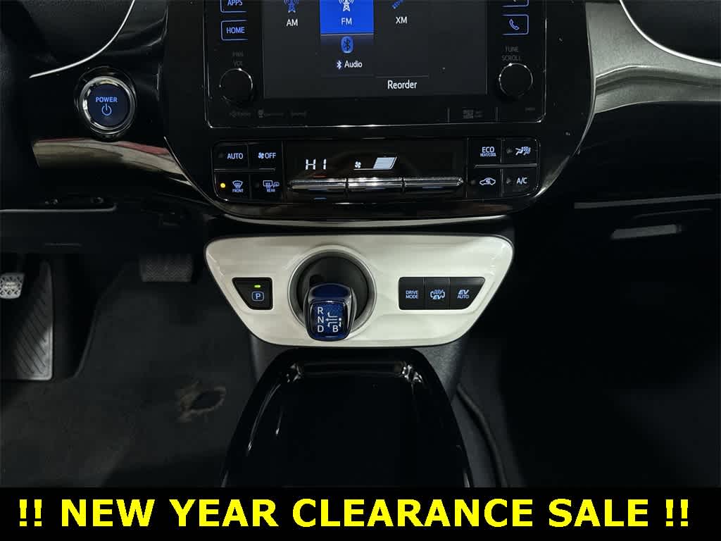 Thumbnail: 2017 Toyota Prius Prime - 22