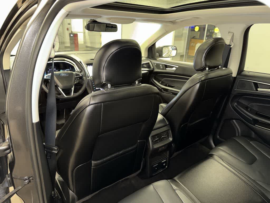 Thumbnail: 2019 Ford Edge - 29