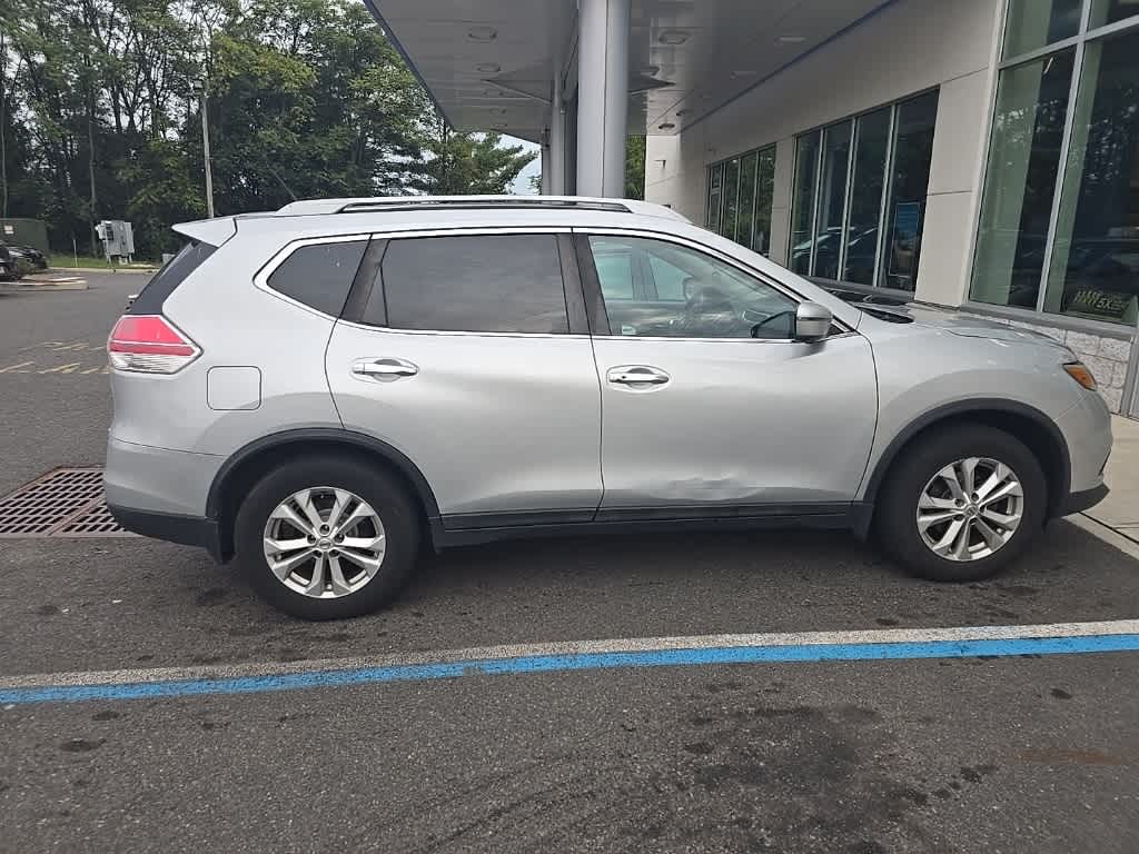 Thumbnail: 2016 Nissan Rogue - 16