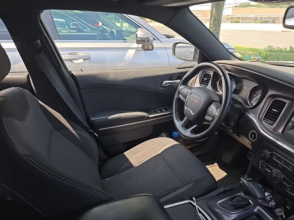 Thumbnail: 2015 Dodge Charger - 17