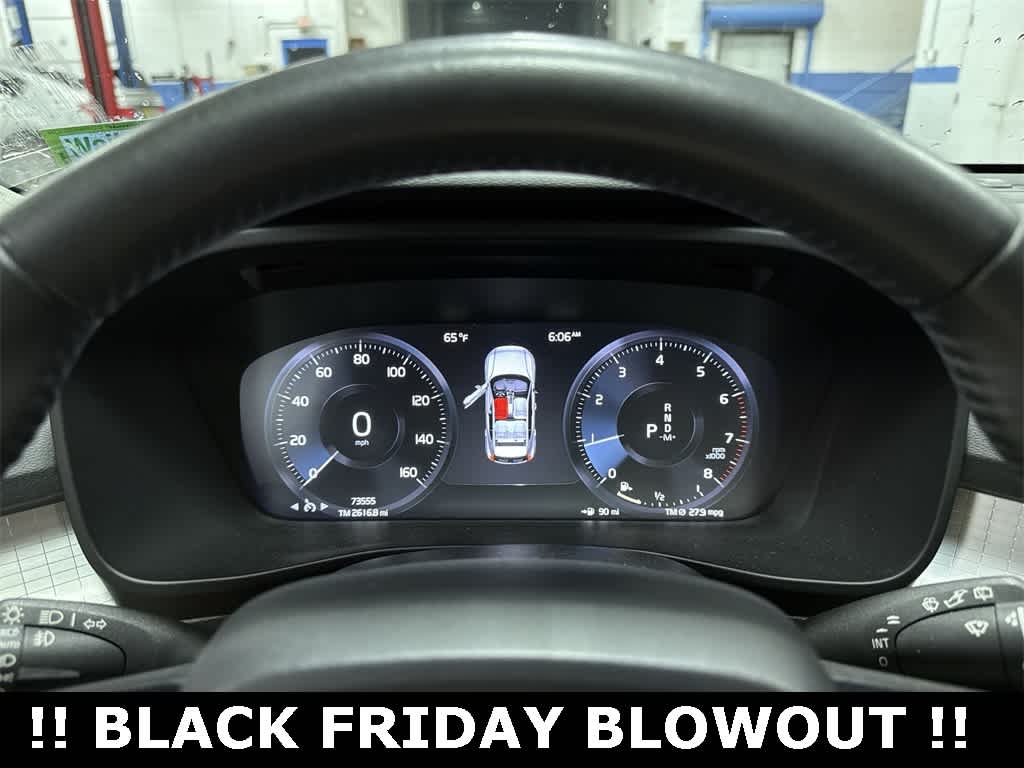 Thumbnail: 2020 Volvo XC40 - 35