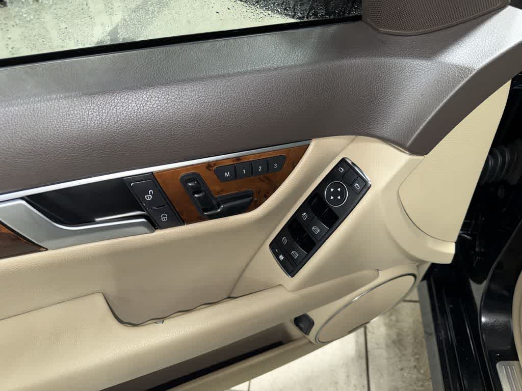 Thumbnail: 2014 Mercedes-Benz C-Class - 22