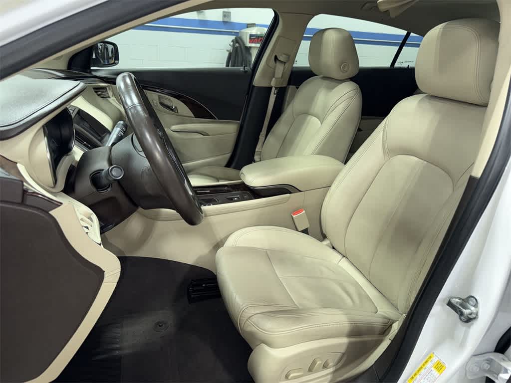 Thumbnail: 2015 Buick LaCrosse - 15