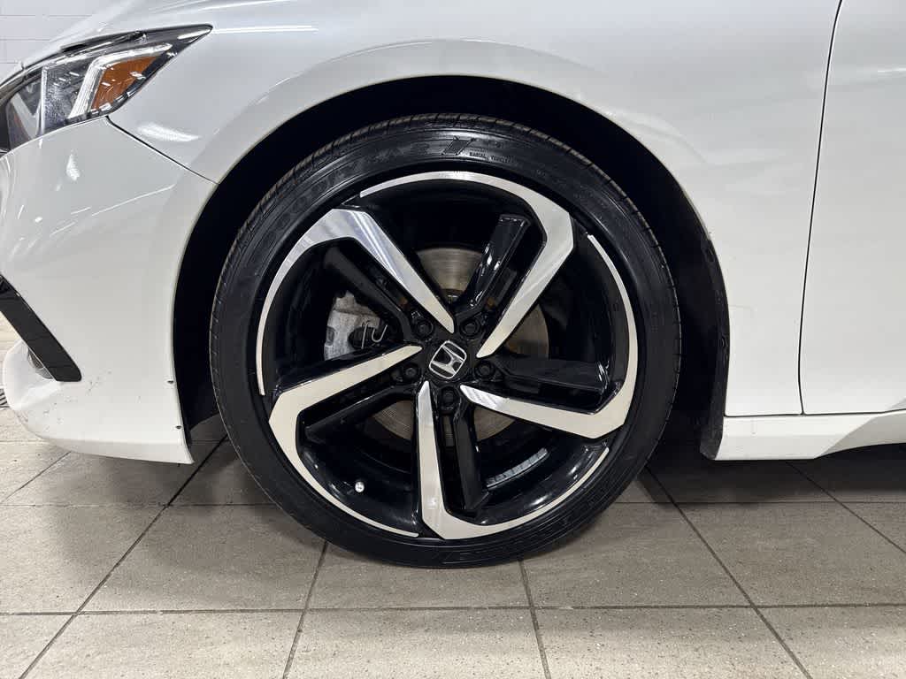 Thumbnail: 2022 Honda Accord - 10