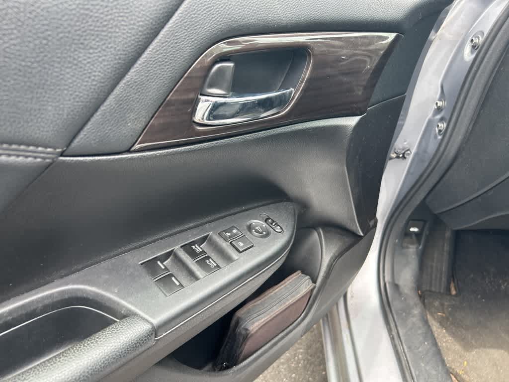 Thumbnail: 2016 Honda Accord - 13