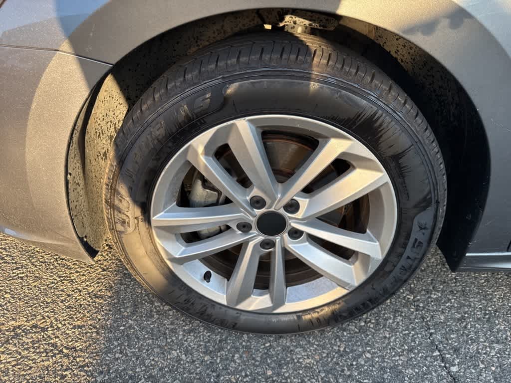 Thumbnail: 2021 Volkswagen Passat - 7