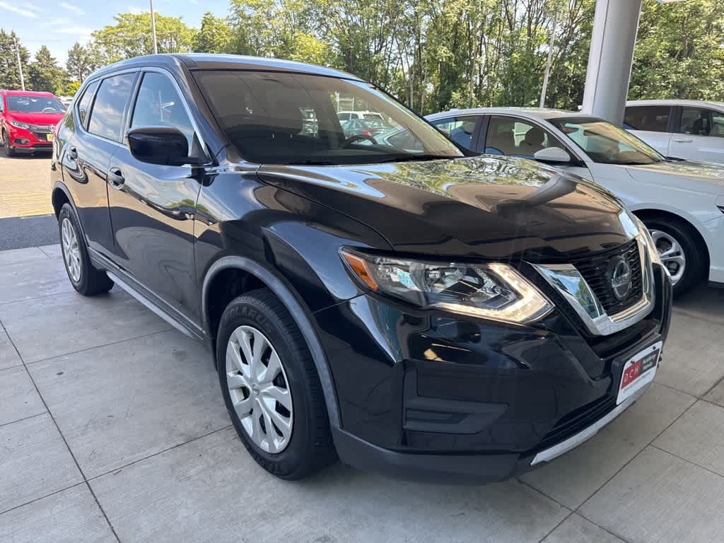 Thumbnail: 2018 Nissan Rogue - 3