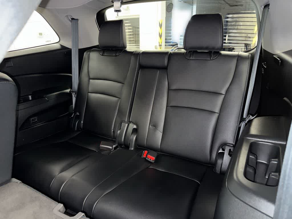 Thumbnail: 2018 Honda Pilot - 18
