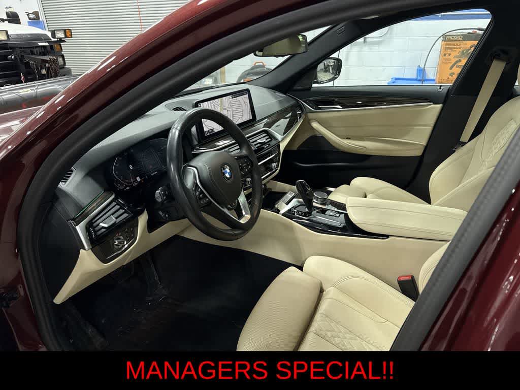 Thumbnail: 2023 BMW 5 Series - 30