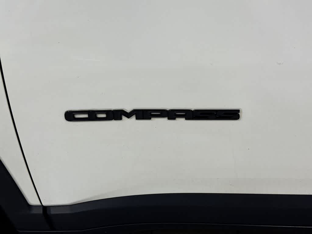 Thumbnail: 2018 Jeep Compass - 25