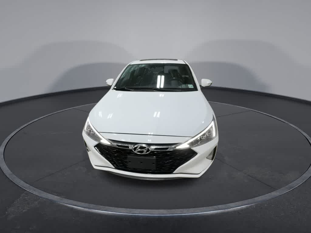 Thumbnail: 2019 Hyundai Elantra - 3