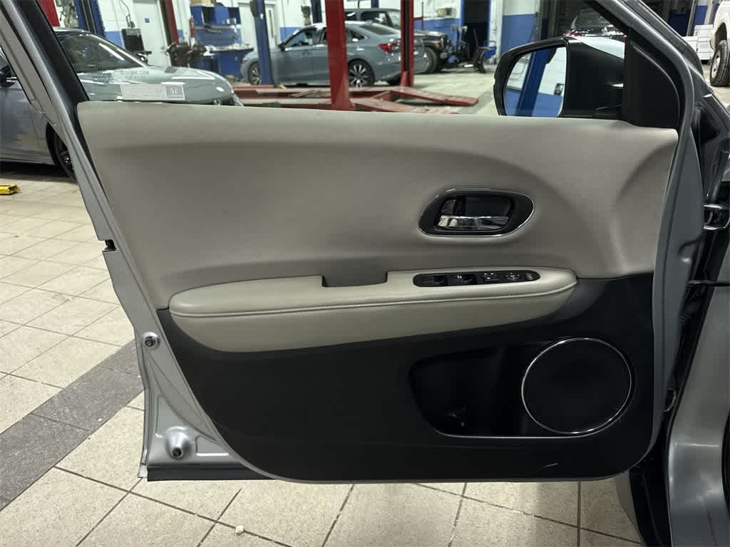 Thumbnail: 2018 Honda HR-V - 29