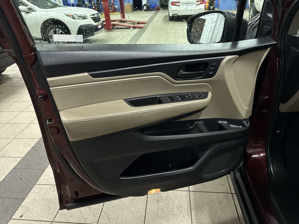 Thumbnail: 2019 Honda Odyssey - 30