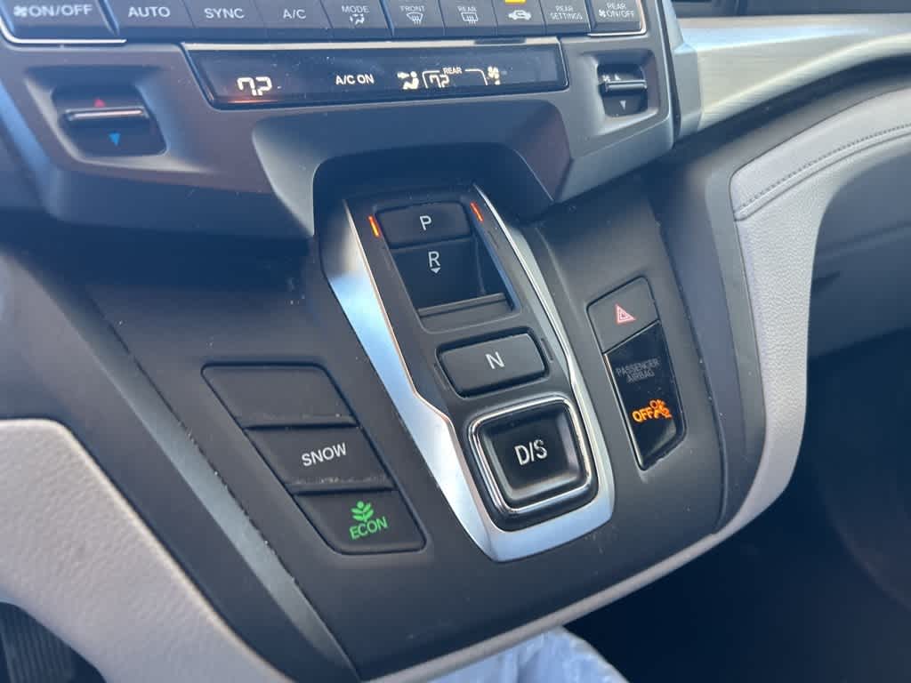 Thumbnail: 2018 Honda Odyssey - 21