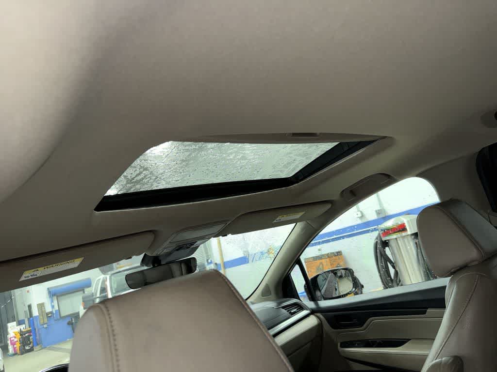 Thumbnail: 2019 Honda Odyssey - 25