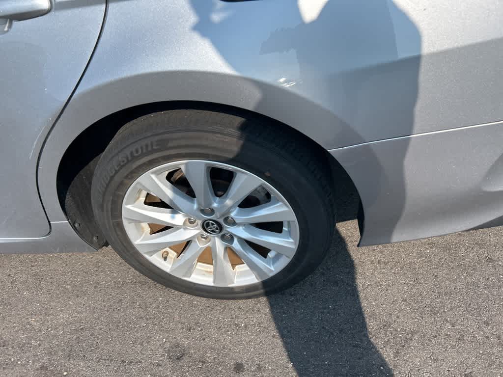 Thumbnail: 2019 Toyota Camry - 11
