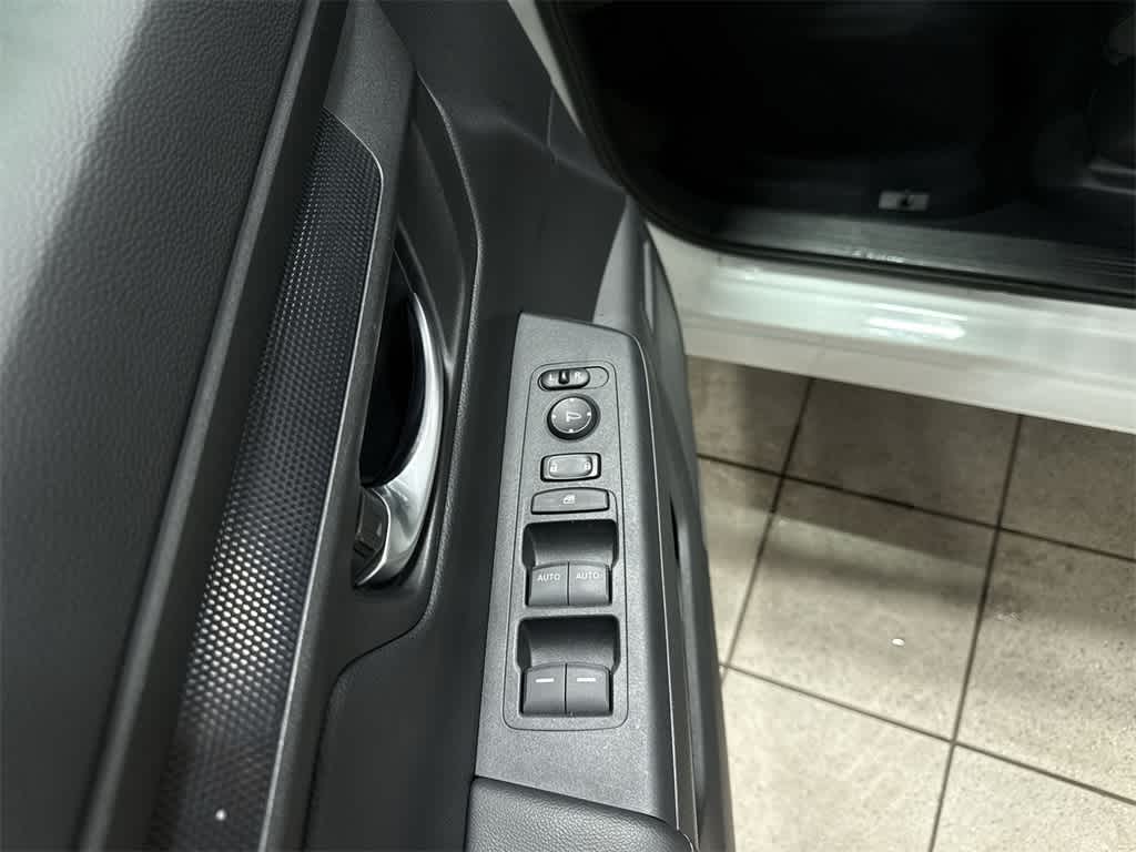 Thumbnail: 2023 Honda CR-V - 22