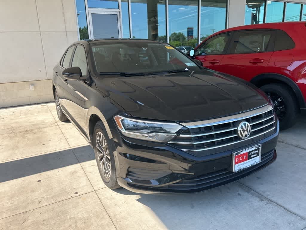 Thumbnail: 2019 Volkswagen Jetta - 3