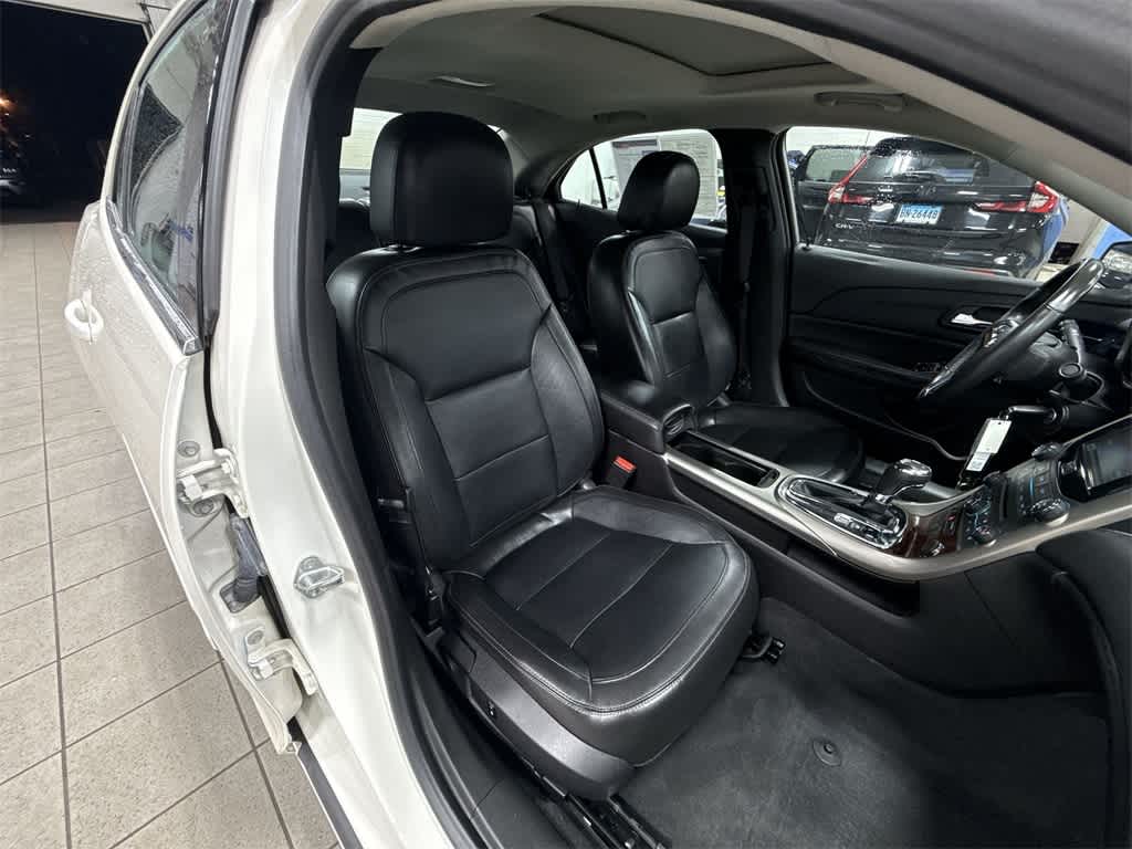 Thumbnail: 2013 Chevrolet Malibu - 15