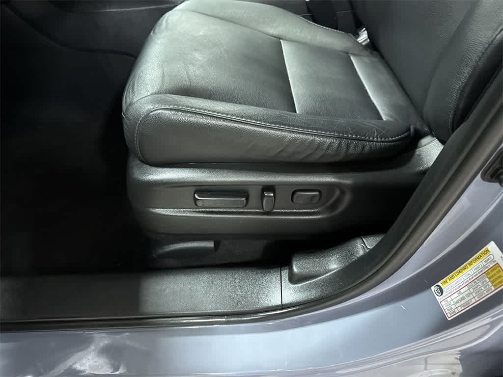 Thumbnail: 2022 Honda Pilot - 25