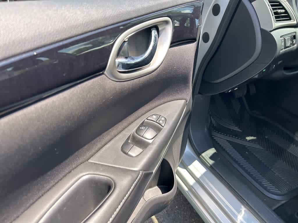 Thumbnail: 2019 Nissan Sentra - 14