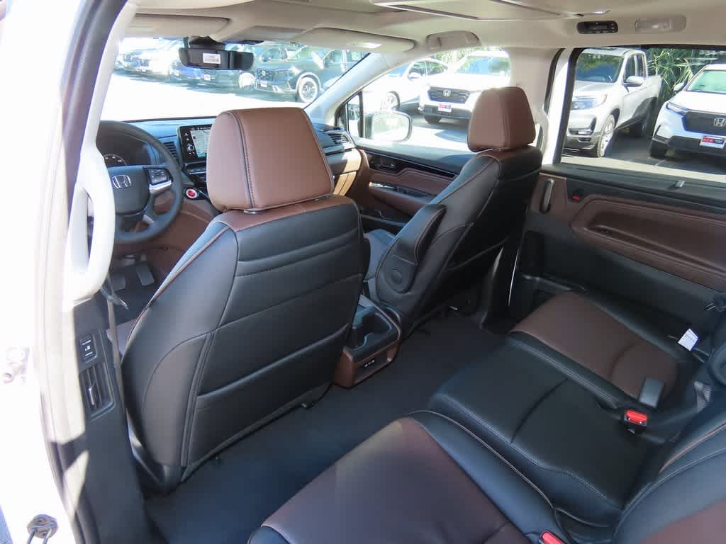Thumbnail: 2026 Honda Odyssey - 16