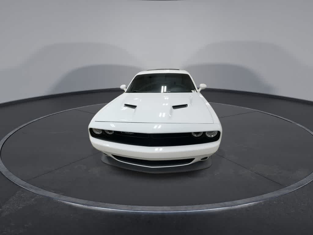 Thumbnail: 2018 Dodge Challenger - 3