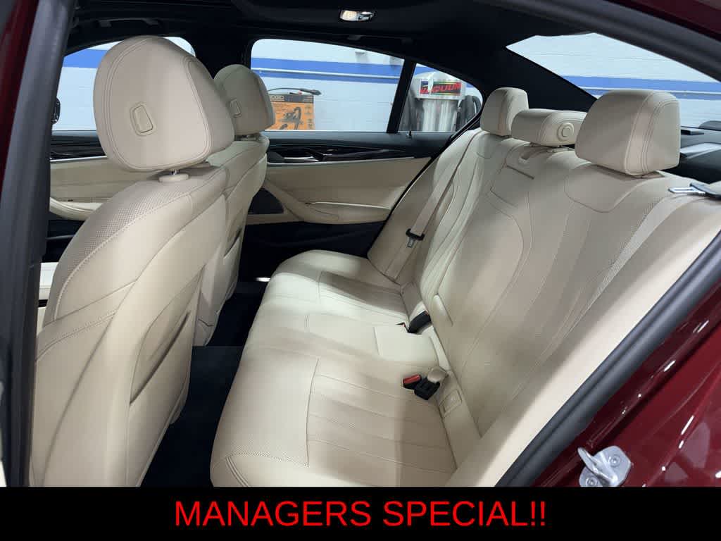 Thumbnail: 2023 BMW 5 Series - 17