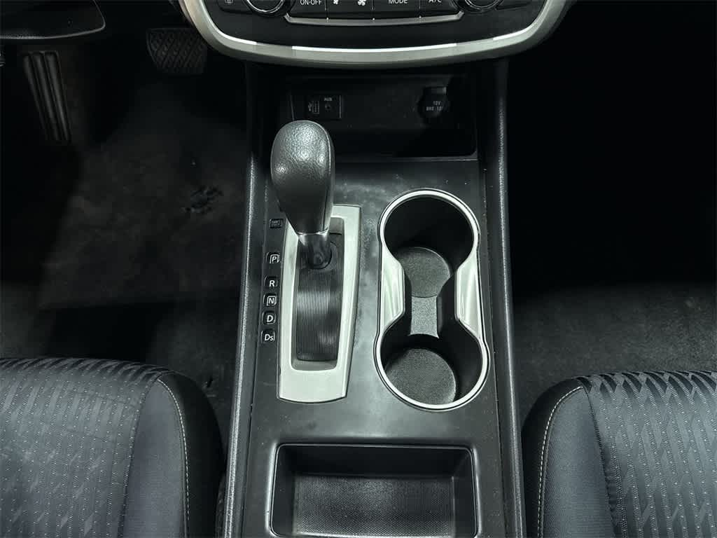 Thumbnail: 2017 Nissan Altima - 30