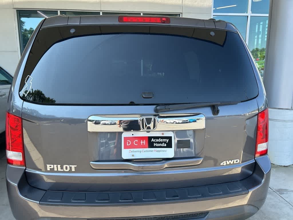 Thumbnail: 2015 Honda Pilot - 9