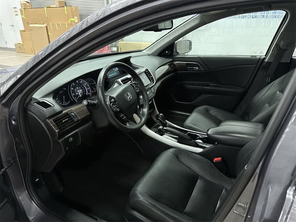 Thumbnail: 2017 Honda Accord - 28