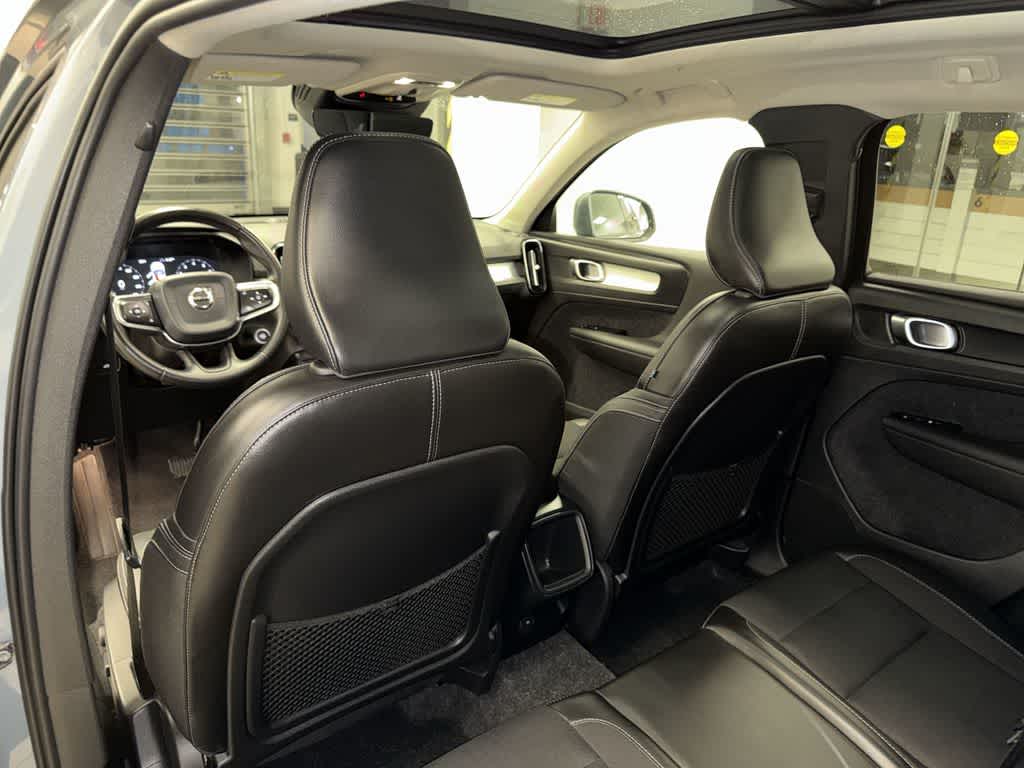 Thumbnail: 2020 Volvo XC40 - 28