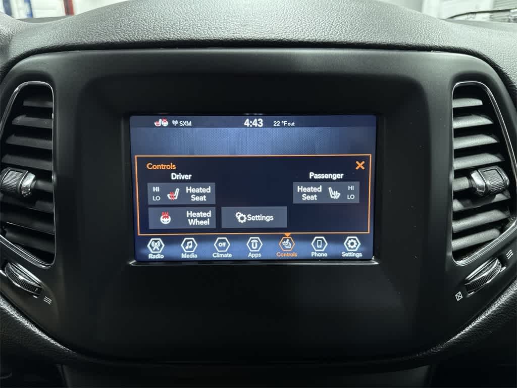 Thumbnail: 2020 Jeep Compass - 32