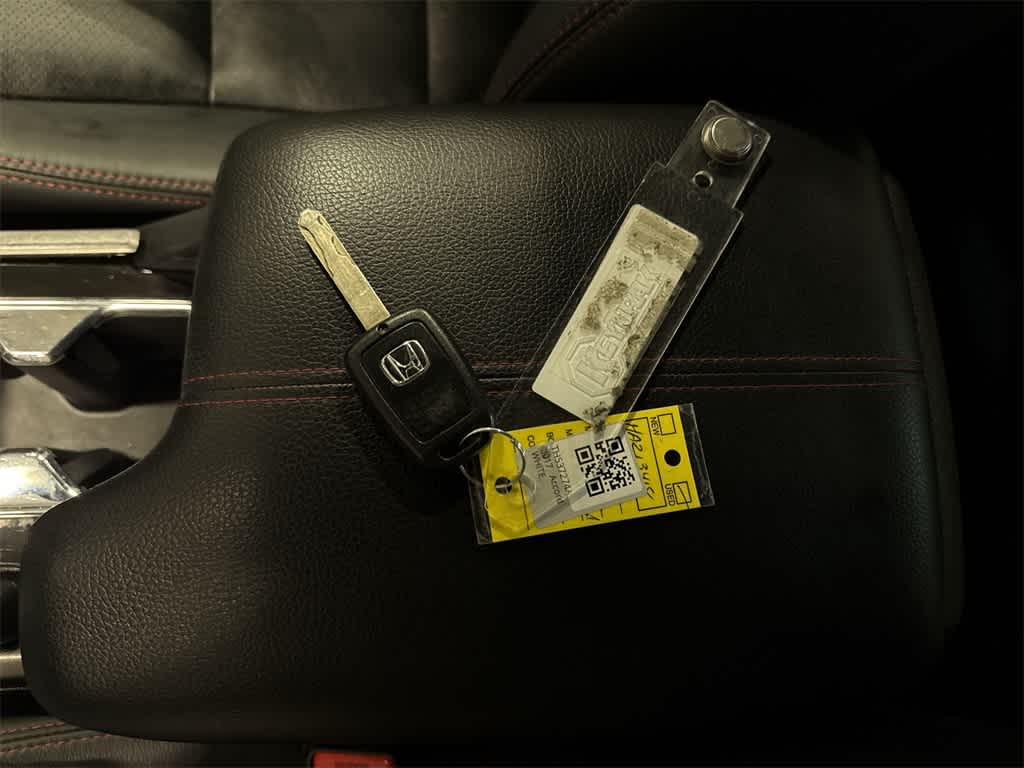 Thumbnail: 2017 Honda Accord - 32