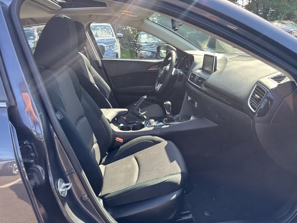 Thumbnail: 2016 Mazda Mazda3 - 16