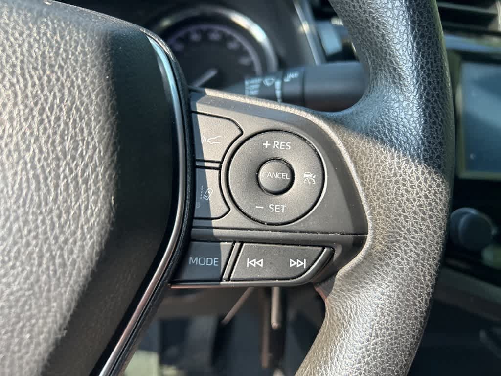 Thumbnail: 2019 Toyota Camry - 20