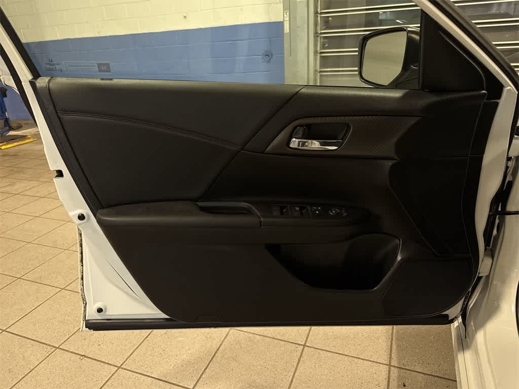 Thumbnail: 2017 Honda Accord - 28