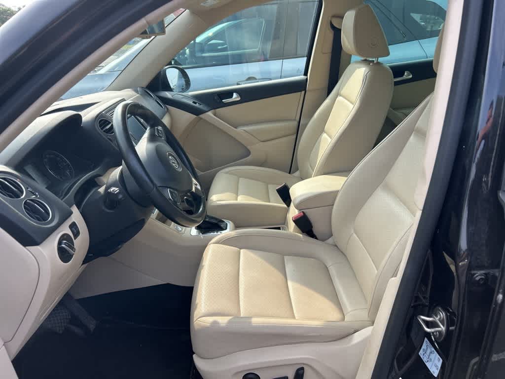 Thumbnail: 2016 Volkswagen Tiguan - 13