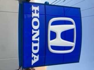 Thumbnail: 2019 Jeep Cherokee - 12