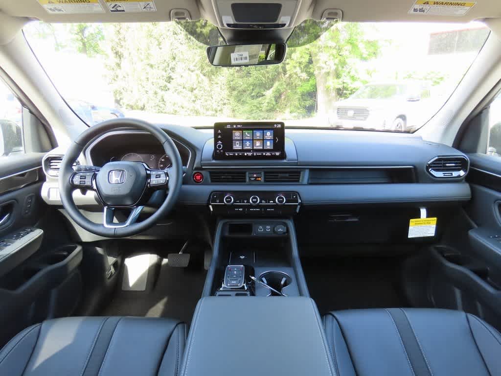 Thumbnail: 2025 Honda Pilot - 16