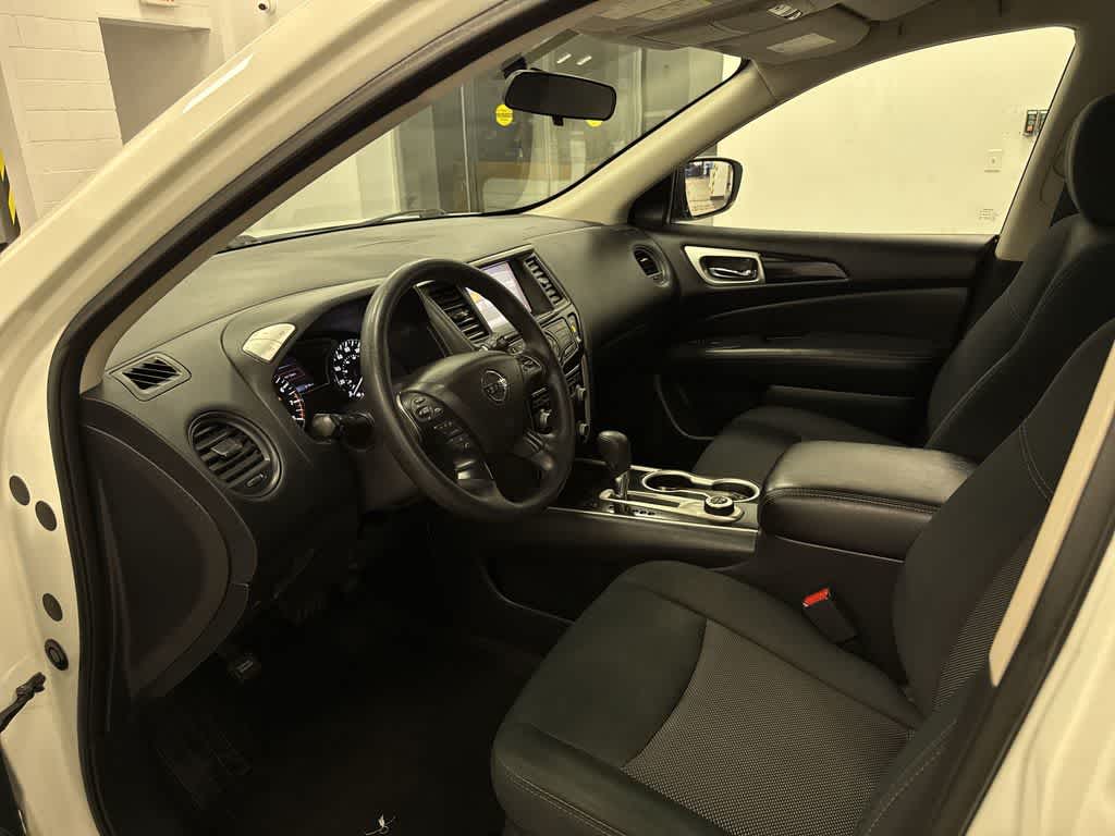 Thumbnail: 2019 Nissan Pathfinder - 28