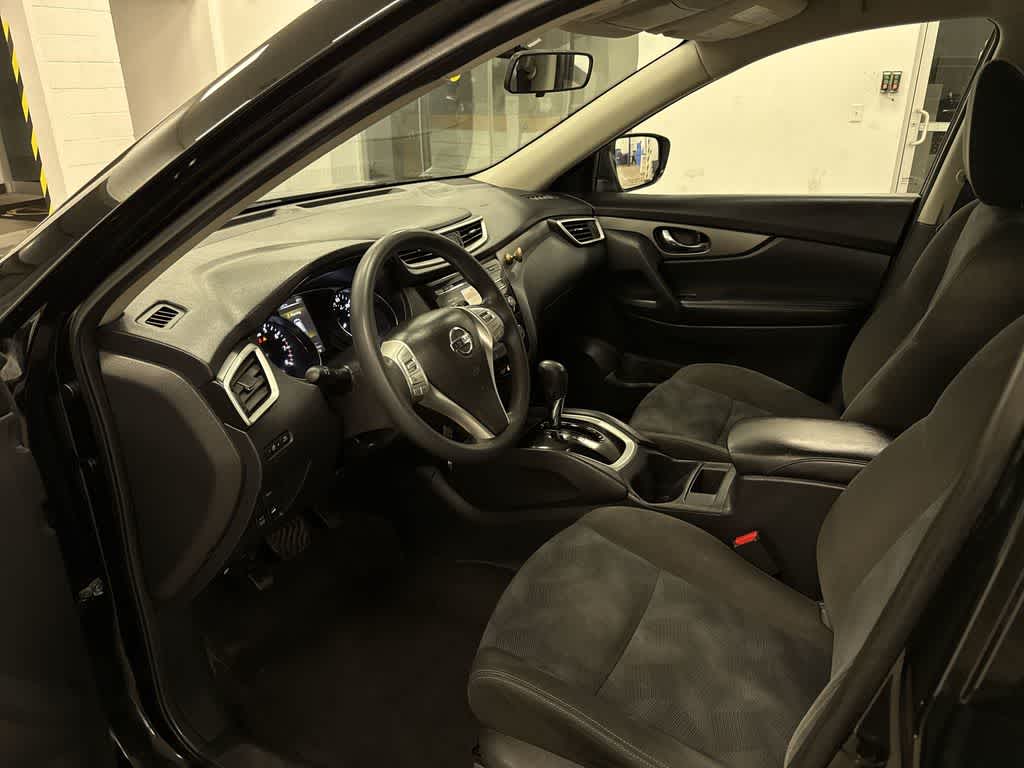 Thumbnail: 2015 Nissan Rogue - 27