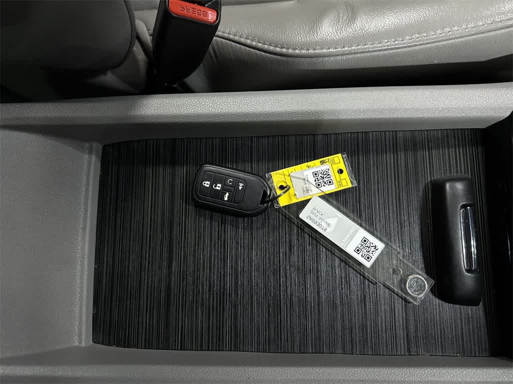 Thumbnail: 2018 Honda Pilot - 34